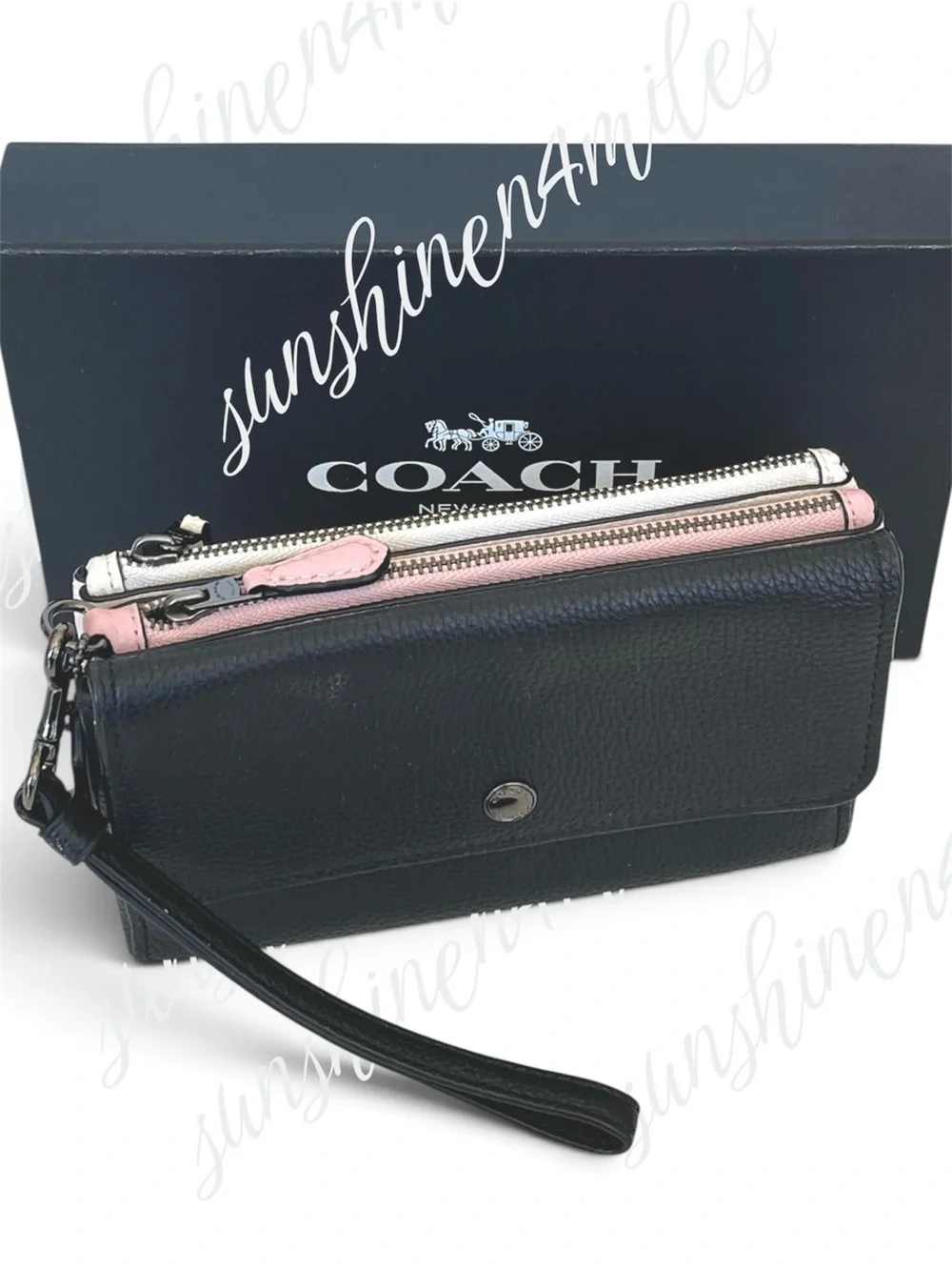 COACH Triple Compartment Black Pink Chalk Flap/Zip Pebbled Leather Wristlet